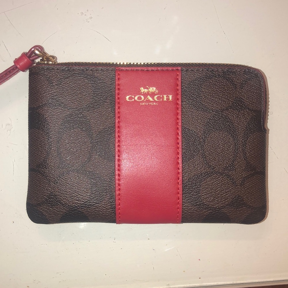 Coach wristlet wallet